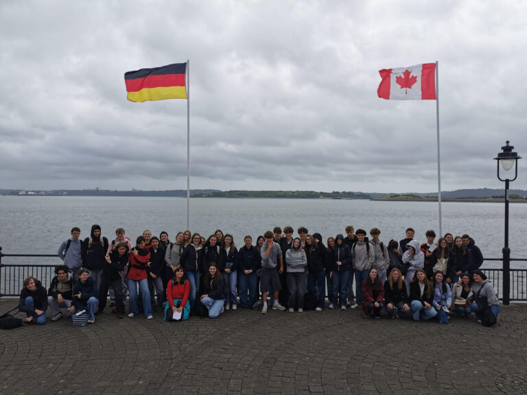 Les lycéens du lycée La Mennais de Retiers en Irlande !
