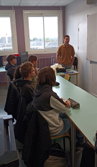 Venue de Thomas Tabart auprès de groupes de terminale NSI